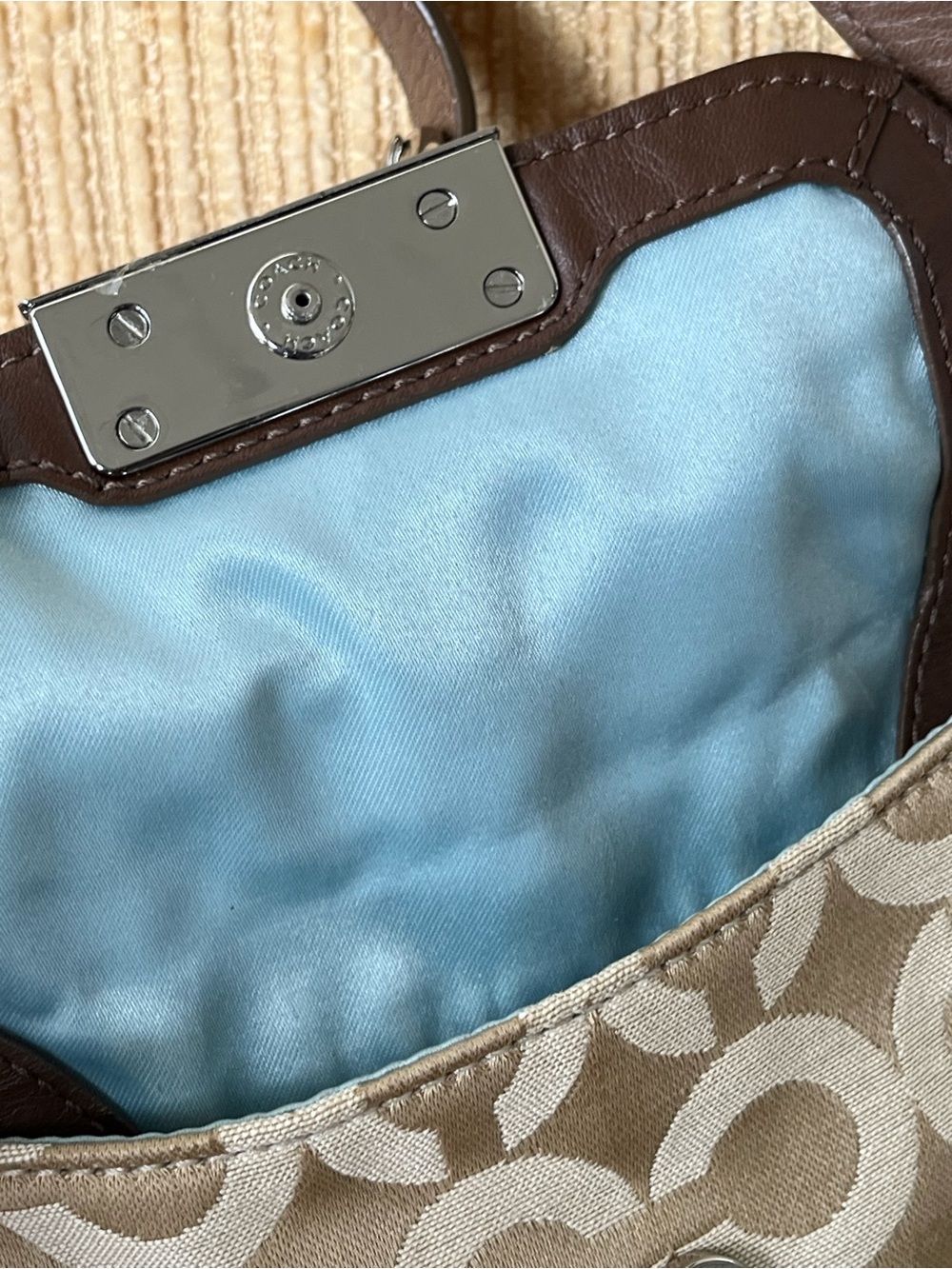 Coach 🤎🤍 Beige Tan Signature Op Art Crossbody Vintage EUC - Picture 3 of 11
